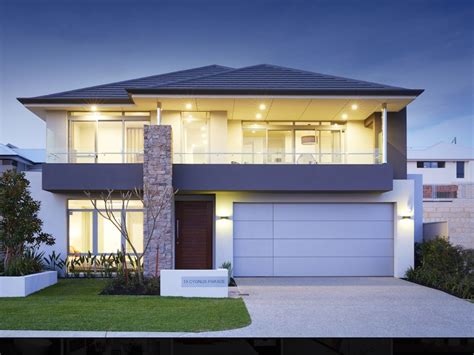 Double Story House With Pillars Ut Home Design