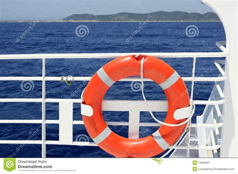 Baralho cartas barco cruzeiro desna rio janeiro. Detalhe Branco Do Corrimão Do Barco Do Cruzeiro No Mar ...