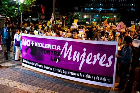 Día 08 de marzo, día internacional de la mujer. Marcha por día internacional contra el maltrato a la mujer ...