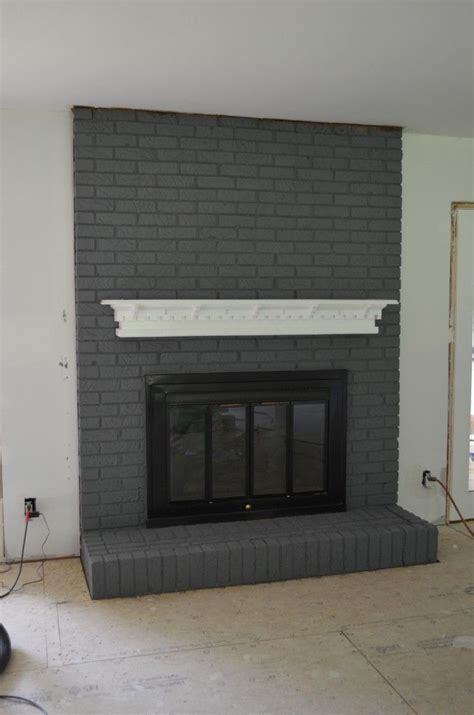 I just painted a brick fireplace (with chalk paint this time) and the only difference i noticed was that it was a bit more porous and the texture was way more here you'll find modern diy projects and craft tutorials, home renovation and home decor projects (big and small, for every budget), and my. 36d44142b9049205cb0f2b460d5dfdfa--brick-fireplace-makeover ...