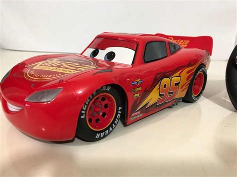 Cars Rayo Mcqueen De Radiocontrol Luz Y Sonido Recargable Envío Gratis