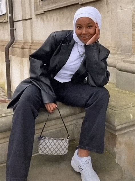 Maybe you would like to learn more about one of these? 6 TikTok Fashion Trends We'll See Everywhere in 2021 | Who ...