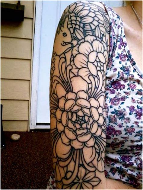 Even in sfw pictures, underage girls are not allowed. Black and White Half Sleeve Tattoo Designs For Women | Tattoos | Pinterest | White tattoos ...