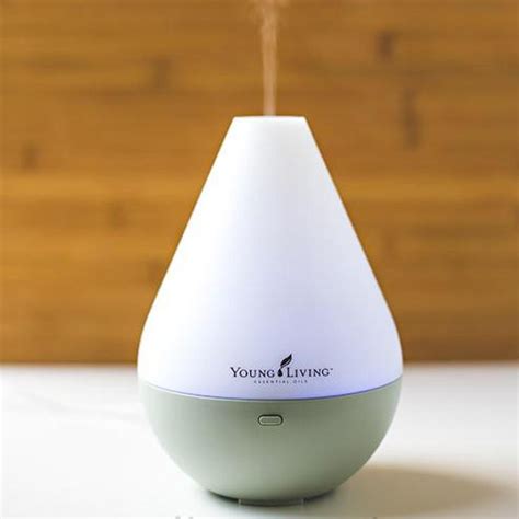 Young living malaysia 18 hrs · the scent of kidscents® geneyus™ creates the perfect atmosphere for focused and effective study sessions, while the smell of grapefruit and frankincense boosts joy and connec. Dewdrop Diffuser Young Living (Diffuser Only) | Shopee ...