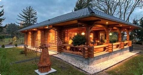 Cozy Log Cabin With The Perfect Open Floor Plan Garden Cabins Cozy