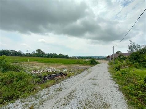 Registered office aras 5, bangunan umno terengganu lot 3224, jalan masjid abidin 20100 kuala terengganu terengganu, malaysia tel: TANAH BERDEKATAN MASJID KG TITIAN BARU KEDAI BULOH BUKIT ...