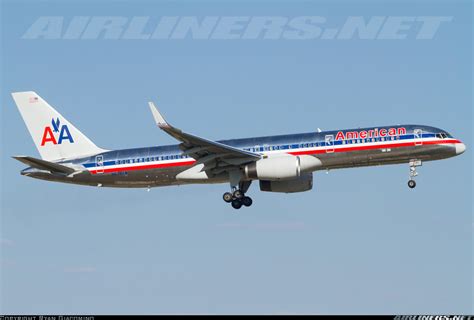 Boeing 757 223 American Airlines Aviation Photo 2514412