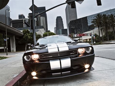 Dodge Challenger Srt8 Wallpaper And Background Image 1600x1200 Id
