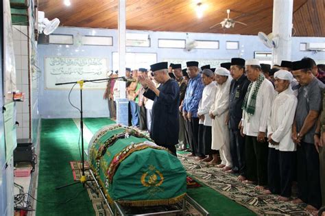 Tata Cara Shalat Jenazah Laki-Laki dan Perempuan