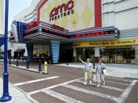 Where walkers break bad and mad men call saul. AMC Theatres Plays Message Asking Moviegoers to Report ...
