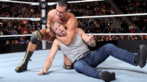 Roman Reigns Dean Ambrose And Los Usos Vs La Liga De Las Naciones