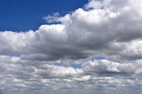 10 Gambar Nimbostratus Clouds And Awan Gratis Pixabay