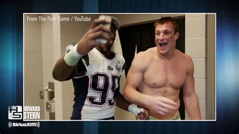 Tom Brady Talks Showering With His Teammates And Rob Gronkowskis Locker Room Antics Youtube