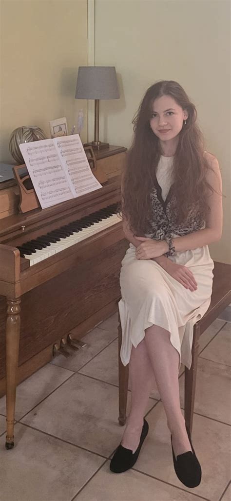 Rodica Onlineskype Piano Teacher — Piano Teachers Connect