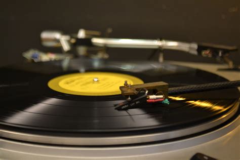 Classic Vinyl Records That Must Be Added to Your Collection | Beat