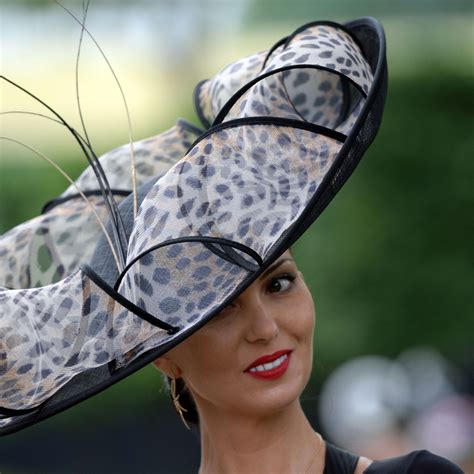 The Craziest Hats Fascinators From Royal Ascot New York Sites Crazy