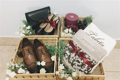 Seserahan pernikahan yang menarik bukan berarti terdiri dari suatu seserahan pernikahan yang ditata secara apik pasti akan memberikan tampilan yang menarik. icedcoffee: Seserahan Rustic - DIY
