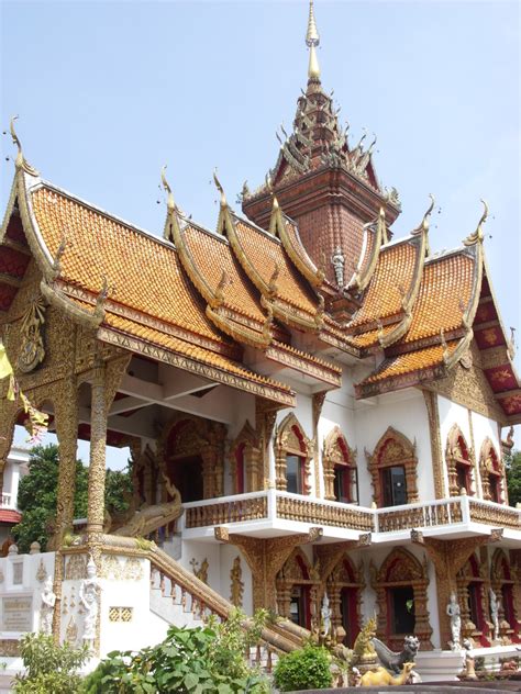 Thai Buddhist Temple Art Artifacts And Architecture Wanderwisdom