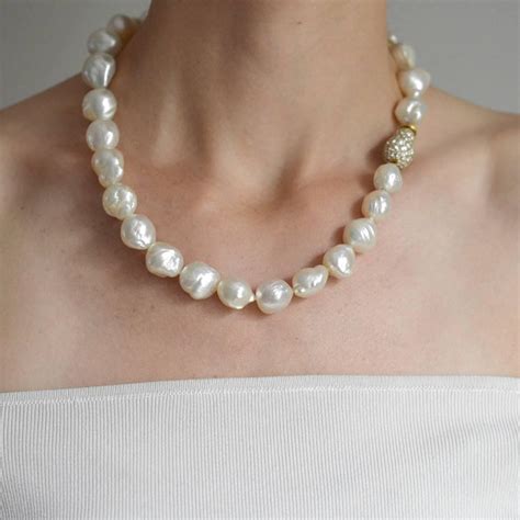 Contemporary Baroque Pearl Necklace With Diamond Gold Clasp For Sale At