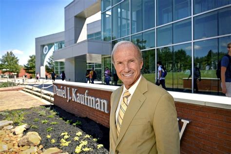 Georgia Gwinnett Names Library For Founding President Lawrenceville