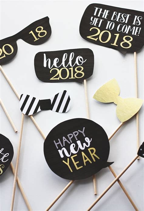 New Years Eve Photobooth Props New Years Eve Decorations Christmas Photo Booth New Year Diy