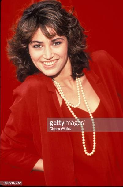 Actress Kim Delaney Photos And Premium High Res Pictures Getty Images