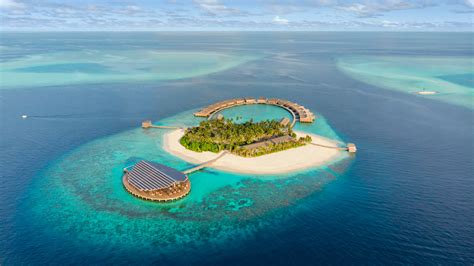 Solar Powered Private Island Heats Up The Maldives