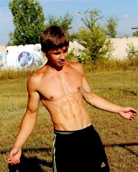 Pin Von Pinner Auf Sixpack Abs Surikin Jungs The Perfect Guy