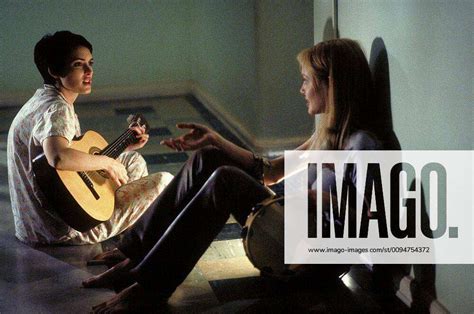 Winona Ryder And Angelina Jolie Characters Susanna Kaysen And Lisa Rowe Film Girl Interrupted 1999