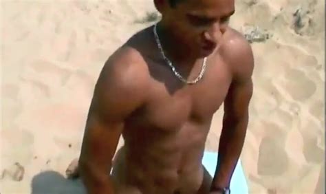Interracial Bareback Threesome On Nude Beach Twinkvideos