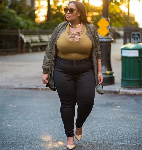 Plus Size Model Celebrates Curves And Inclusion With Body Confidence