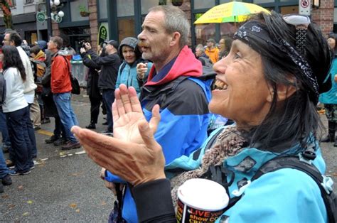 Raising The Survivors Totem Pole Vancouver Media Co Op
