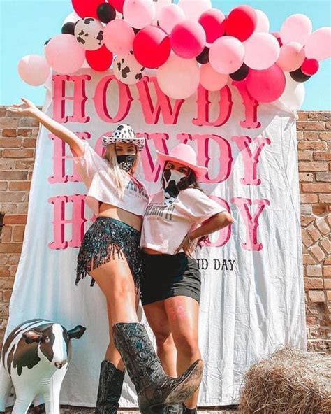 Cowgirl Themed Bachelorette Party 15 Most Amazing Themes In 2021 Bachelorette Party Weekend