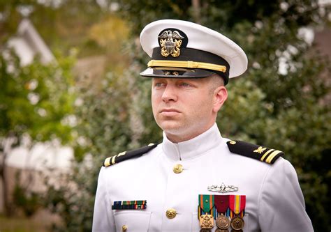 While the average as at 2014, for police officers (except commissioned) stands at 18,300. Navy Commissioned Officer Job Designators Descriptions