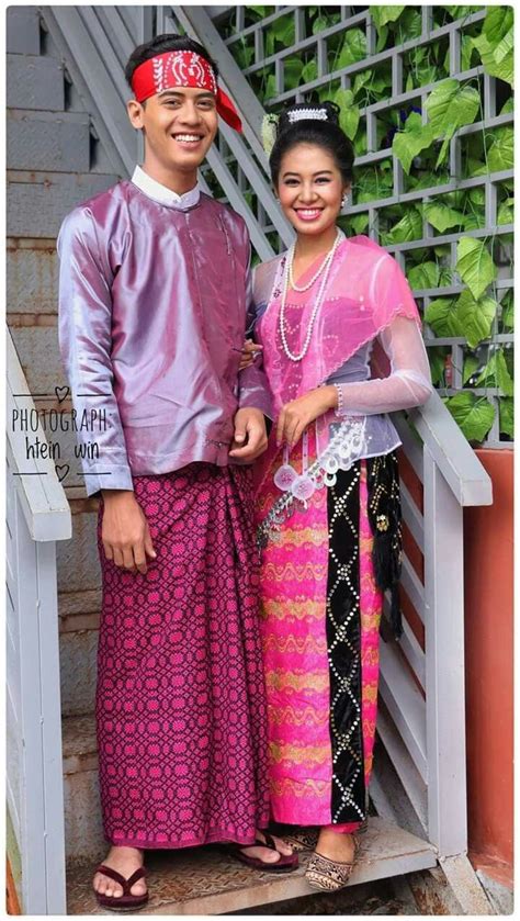Pin By June On Rakhine Traditional Dress Rakhine Traditional Dresses