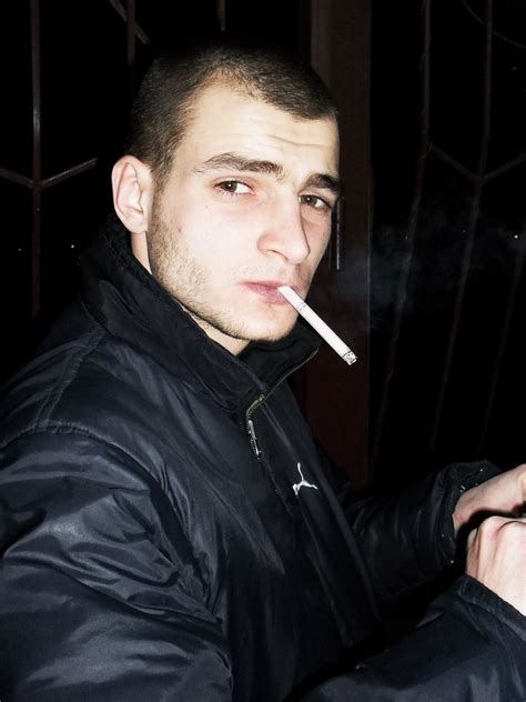 simple man 🇫🇷 smoker 🚬 — real smoker profile 356 cute andreї podrezov