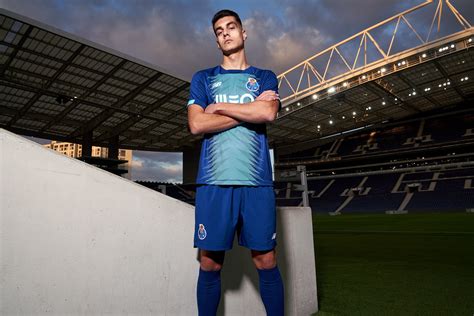 Below you find a lot of statistics for this team. FC Porto 2019-20 New Balance Third Kit | 19/20 Kits ...