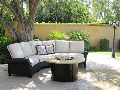 We offer wide range of high quality round patio sofas & dining, available in both wicker and cast aluminum. Sectionals - Patios Plus Furniture