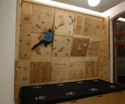 All Wooden Climbing Wall With Interchangeable Wall Parts 8 Steps