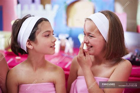 Two Girls Pampering On A Beauty Farm Lifestyles Caucasian Appearance