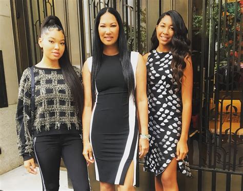 Kimora Lee Simmons Is Celebrating With Daughter Aoki In Video And Fans