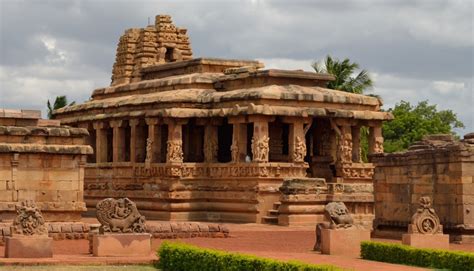 Top 10 Tourist Attractions In Karnataka Discovering India