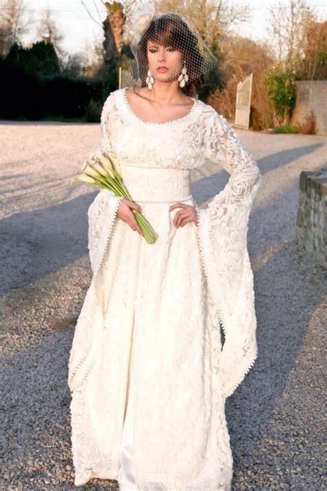 Wedding dresses around the world | happee travelers. 29 best Moroccan wedding dresses images on Pinterest ...