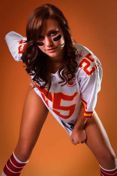 Beauty Babes Nfl Football Babes In Jerseys Caps T Shirts And Bikinis All 32 Teams