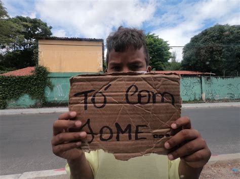 Brasil Combate à Fome Deixou De Ser Prioridade Diz Especialista