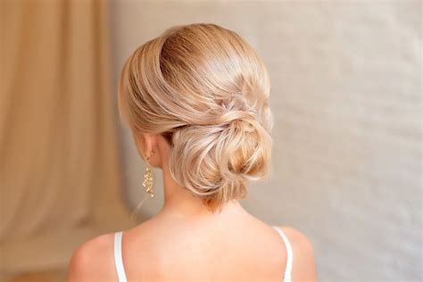 10 Perfect Hairstyles For Wedding Bride 2023