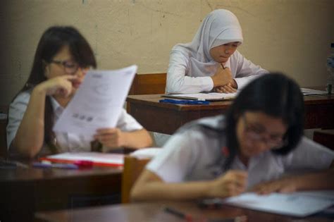 Indonesian Schoolgirl Virginity Test Plan Sparks Outcry