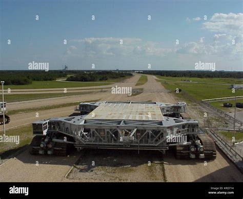 Crawler Transporter Space Shuttle Stock Photo 169321296 Alamy