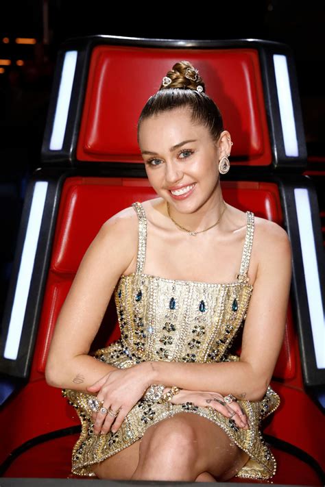The Voice Season 13 Miley Cyrus Style Miley Cyrus Miley