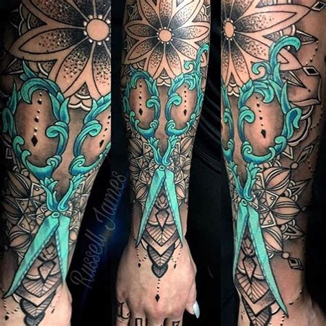 We don't know about you, but at least once a week we spot a woman with an eye catching tattoo that grabs our attention. Hairstylist tattoo. Shears amazing. | Stylist tattoos ...